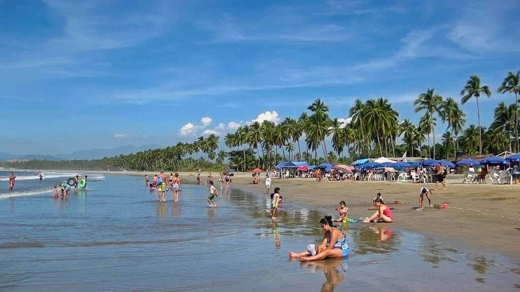 Playa Linda, Ixtapa-Zihuatanejo