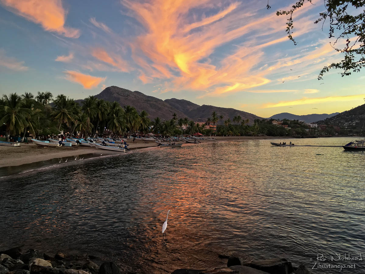 Zihuatanejo sunrise